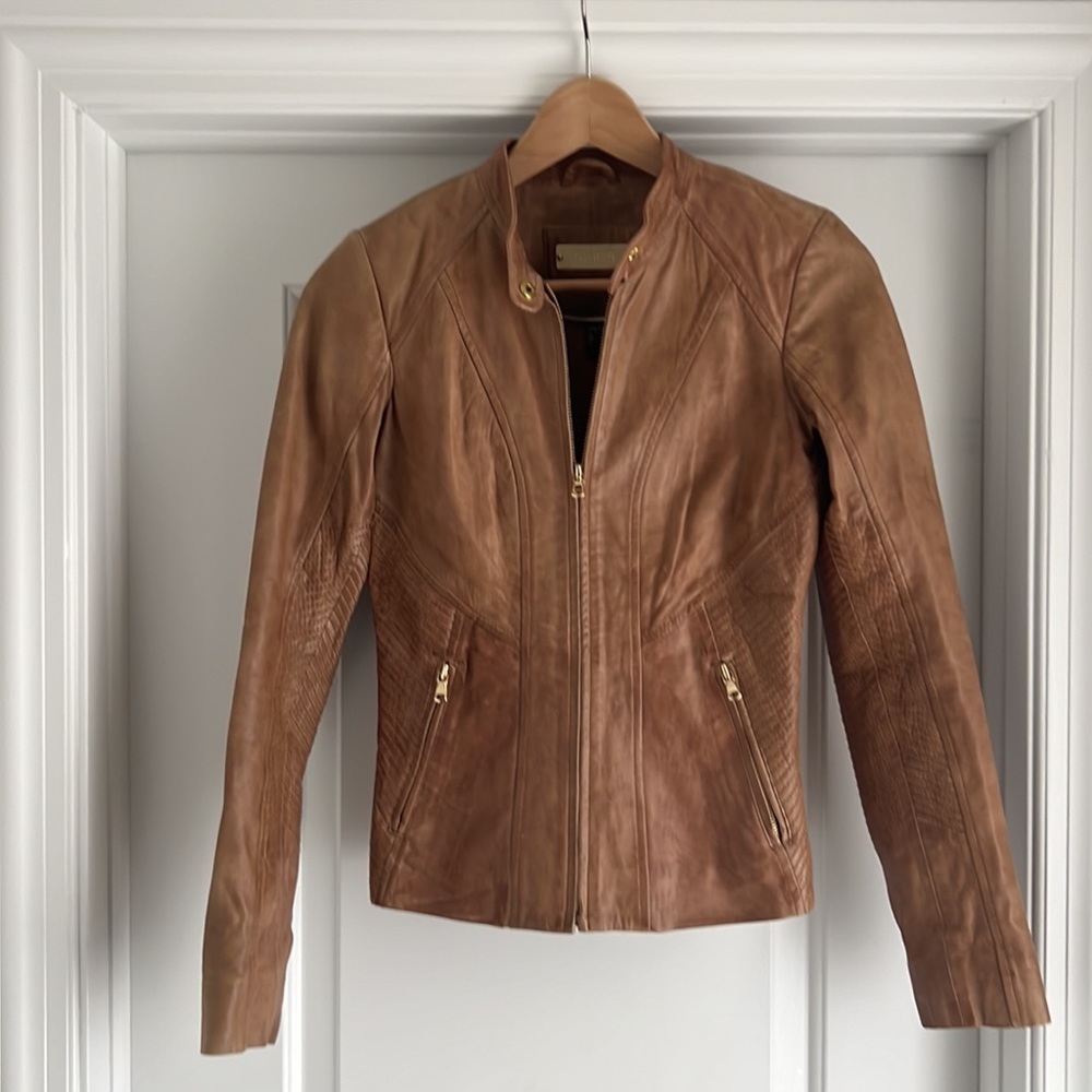 Danier buttery soft leather jacket - Picture 6 of 10